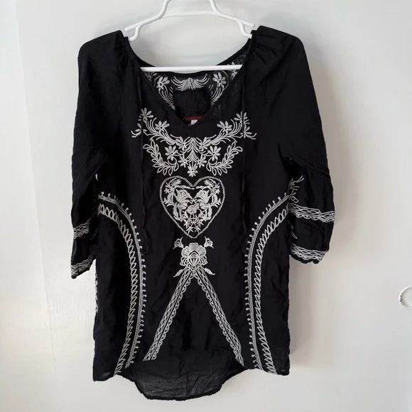 Johnny Was Black and White Embroidered Boho Tunic Blouse - Picture 4 of 14